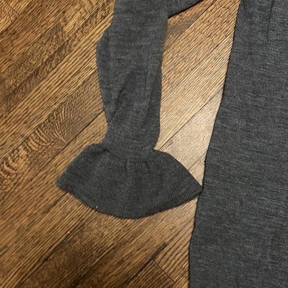 Extra Fine Merino Wool Wrap Cardigan - Picture 2 of 5